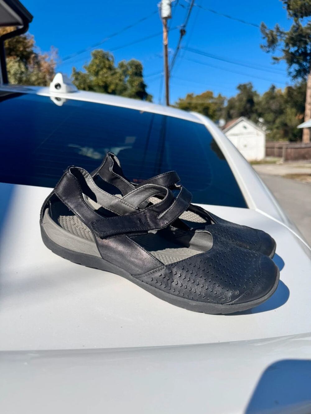Baretraps shoes size 9.5